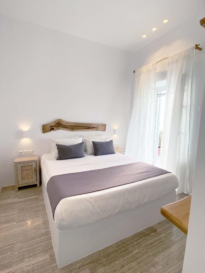 Lyra Seafront Apartment , Paroikia Town Center Екстериор снимка