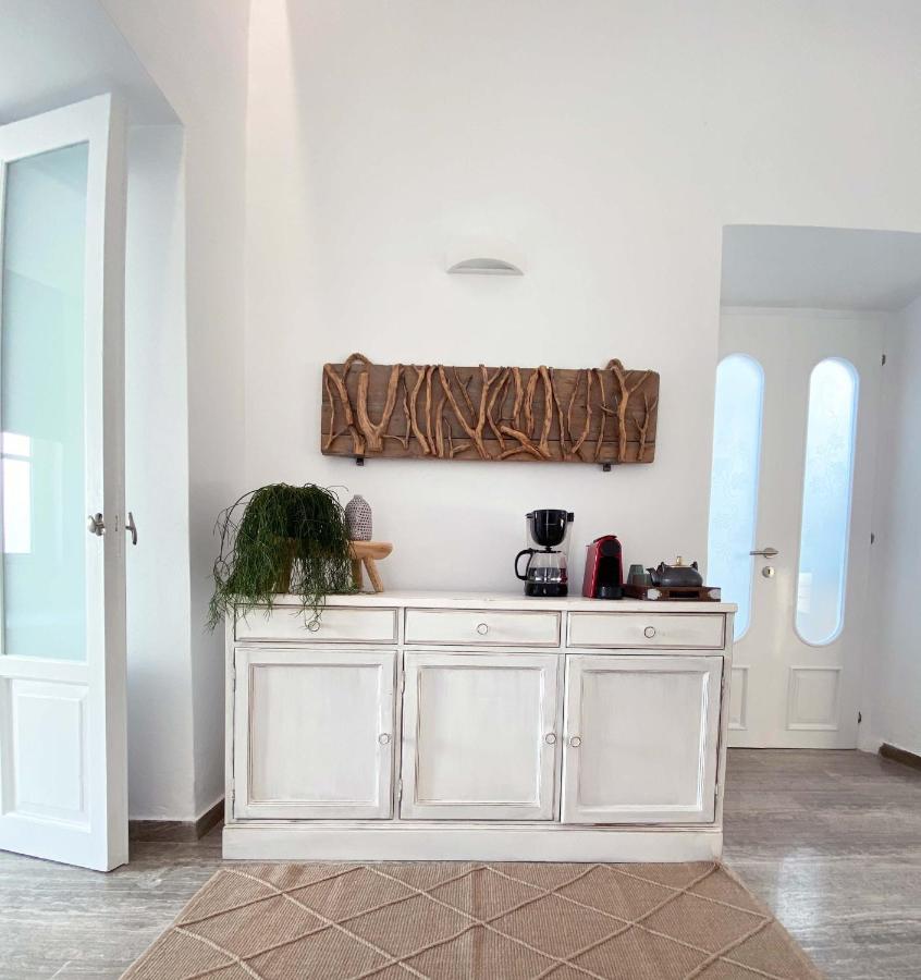 Lyra Seafront Apartment , Paroikia Town Center Екстериор снимка